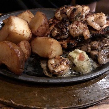 Applebee's Grill + Bar - American Near Me - Pooler, Georgia