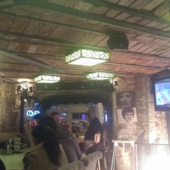 Esmer Cafe - Upstairs, a bit quieter and cozier - Italian Near Me - Istanbul, 34