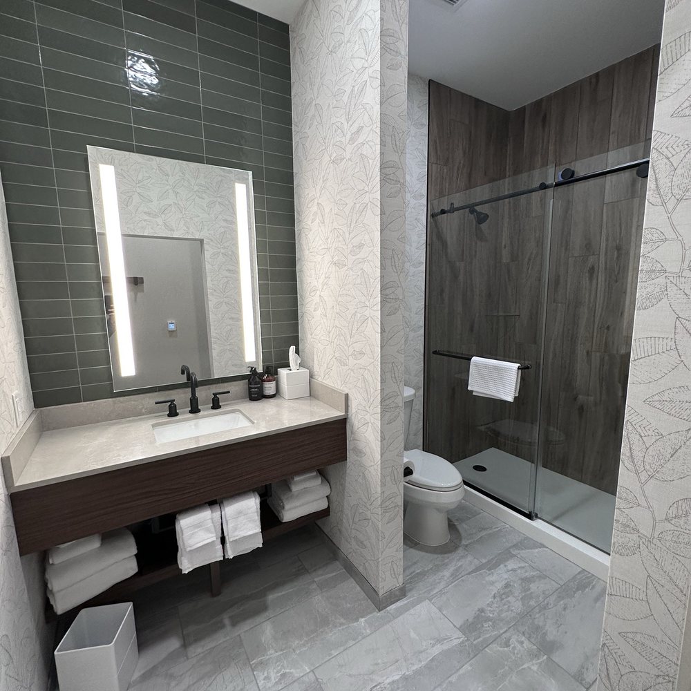 The Wills Hotel - Bathroom area - Hotels Near Me - Cumberland, Maryland The Wills Hotel - Bathroom area - Hotels Near Me - Cumberland, Maryland