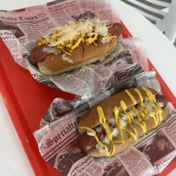 Hop Dog - I had sauerkraut on my hotdog and my daughter had onions and mustard on hers. - Hot Dogs Near Me - Beaufort, South Carolina Hop Dog - I had sauerkraut on my hotdog and my daughter had onions and mustard on hers. - Hot Dogs Near Me - Beaufort, South Carolina