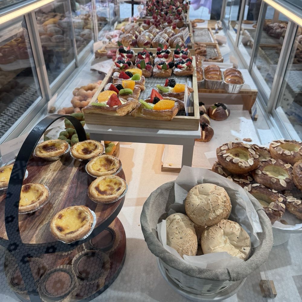 Paris Baguette - Bakeries Near Me - Brooklyn, New York