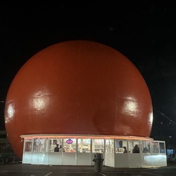 Orange Julep - Outside - Fast Food Near Me - Montreal, Quebec