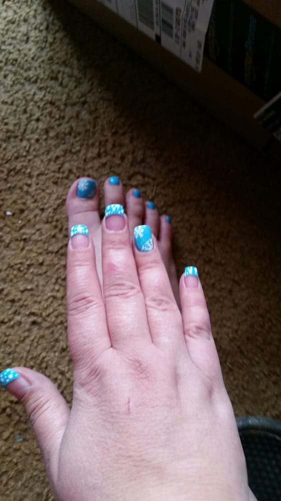 LA Nails Logo