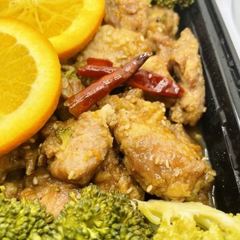 Blaq Dragon - Spicy Orange Line Chicken - Chinese Near Me - Capitol Heights, Maryland