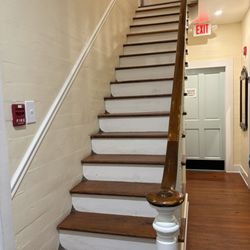 Porch On Frances Inn