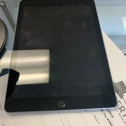 Stopped by to have my son's IPAD 6th GEN charging port, Tony was able to fix it within an hour.   Love the service.