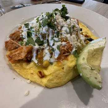 Hash Kitchen Arcadia - Chicken omelette - Breakfast & Brunch Near Me - Phoenix, Arizona Hash Kitchen Arcadia - Chicken omelette - Breakfast & Brunch Near Me - Phoenix, Arizona