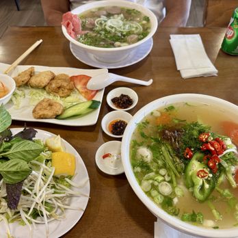 Bun Cha Ca Hoang Yen - Pho? Đặc biệt Bún chả cá tươi + chả cá chiên on side - Vietnamese Near Me - Vancouver, British Columbia Bun Cha Ca Hoang Yen - Pho? Đặc biệt Bún chả cá tươi + chả cá chiên on side - Vietnamese Near Me - Vancouver, British Columbia