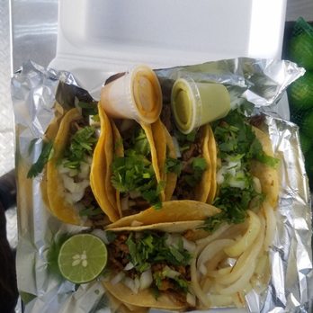Food Trailer Martinez - Tacos burritos quesadillas tortas and vegan menu - Food Stands Near Me - Whitesboro, Texas Food Trailer Martinez - Tacos burritos quesadillas tortas and vegan menu - Food Stands Near Me - Whitesboro, Texas