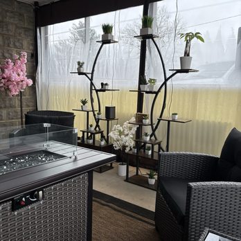 Greenbean Coffee House - Cozy seating with fireplace - Breakfast & Brunch Near Me - Hollidaysburg, Pennsylvania Greenbean Coffee House - Cozy seating with fireplace - Breakfast & Brunch Near Me - Hollidaysburg, Pennsylvania