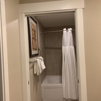 WorldMark Windsor - Master 1 jetted tub - Hotels Near Me - Windsor, California
