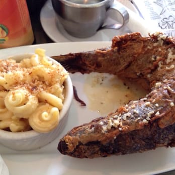 Sal's Ballyhoo's - Snapper dish and Mac and cheese. Excellent. - Seafood Near Me - Key Largo, Florida