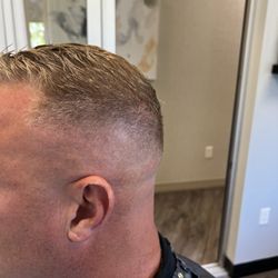 Hair Life - Bald fade