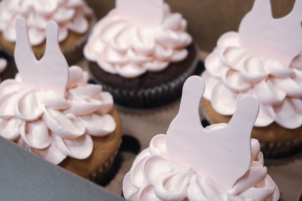 Treat Cupcake Bar by null