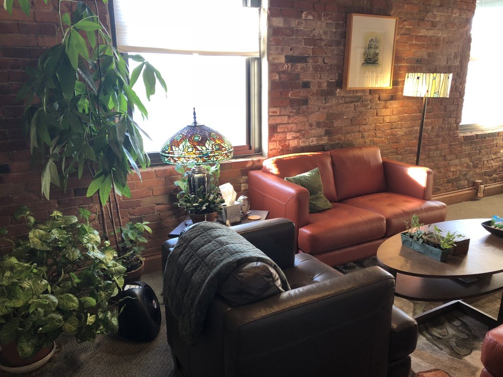 Julia Clowney, LICSW - grief counselor in Saint Paul, MN