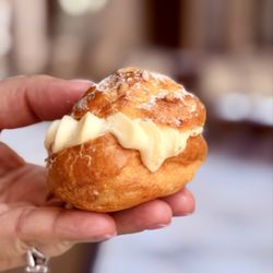 Majer Cafe Bakery