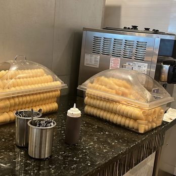 Milpitas Buffet - Soft-serve ice cream bar - Buffets Near Me - Milpitas, California
