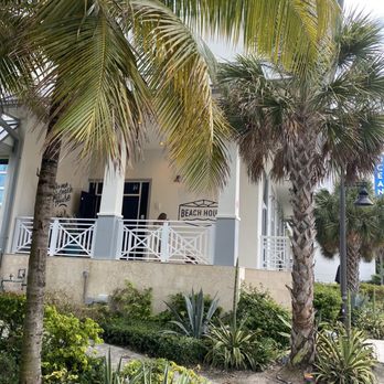 Beach House - The Beach House main entrance - Bars Near Me - Pompano Beach, Florida