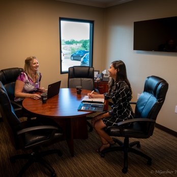 Heritage Office Suites Georgetown - Small Conference Room - Commercial Real Estate Near Me - Georgetown, Texas Heritage Office Suites Georgetown - Small Conference Room - Commercial Real Estate Near Me - Georgetown, Texas