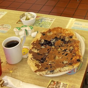 Bobo's Restaurant - Giant Blueberry and Banana Pancake - Breakfast & Brunch Near Me - Tucson, Arizona Bobo's Restaurant - Giant Blueberry and Banana Pancake - Breakfast & Brunch Near Me - Tucson, Arizona