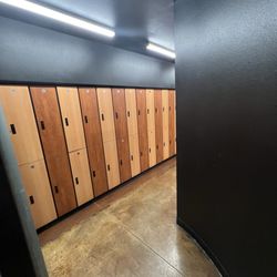 West Coast Strength - Locker room
