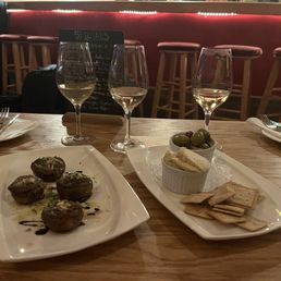 Stuffed Mushrooms (Vegan), Marinated Olives, Hummus Platter Stuffed Mushrooms (Vegan), Marinated Olives, Hummus Platter