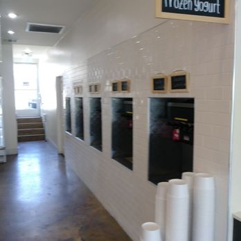 Bloomfield Creamery - Inside - Ice Cream & Frozen Yogurt Near Me - Pasadena, California