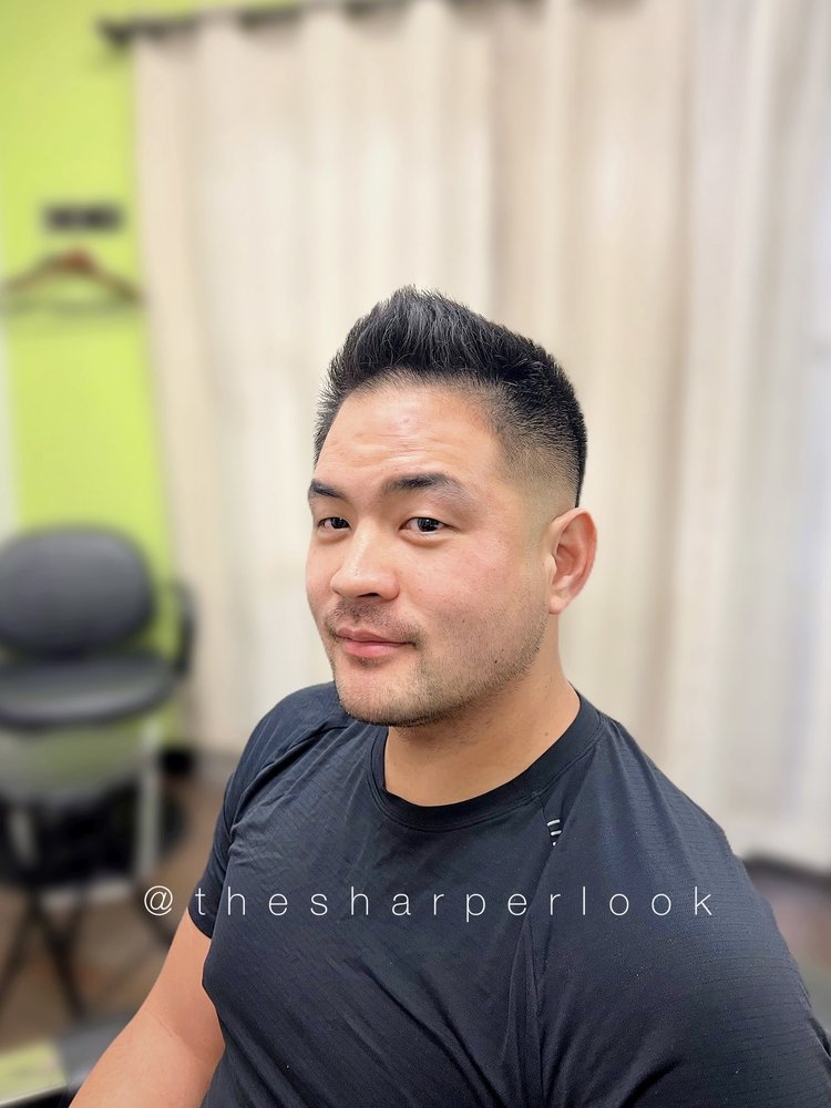 The Sharper Look Logo