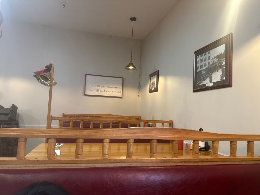 Linda's Breakfast Place
