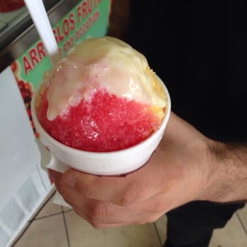 El Rinconcito - Strawberry and vanilla raspado - Shaved Ice Near Me - San Fernando, California