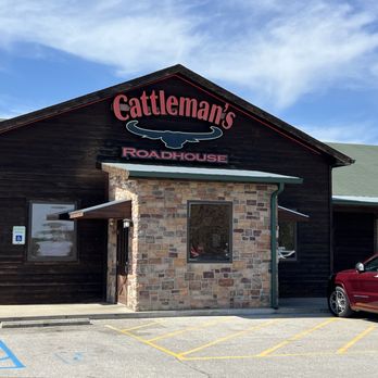 Cattleman's Roadhouse - outside enterence - Steakhouses Near Me - Mt. Sterling, Kentucky