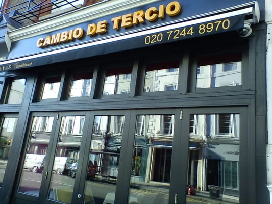 Cambio De Tercio by null