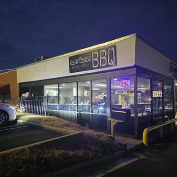 It's Different BBQ Company - Barbeque Near Me - Buford, Georgia
