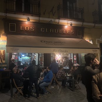 Los Claveles - Spanish Near Me - Seville, SE