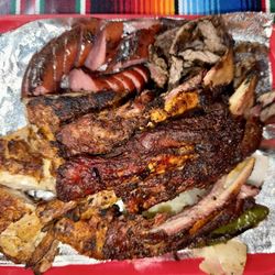 Pollos Asados El Tio Roy - Four meat combo $34
