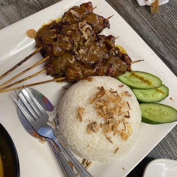 Borneo Eatery - Chicken satay with rice - Indonesian Near Me - Alhambra, California Borneo Eatery - Chicken satay with rice - Indonesian Near Me - Alhambra, California