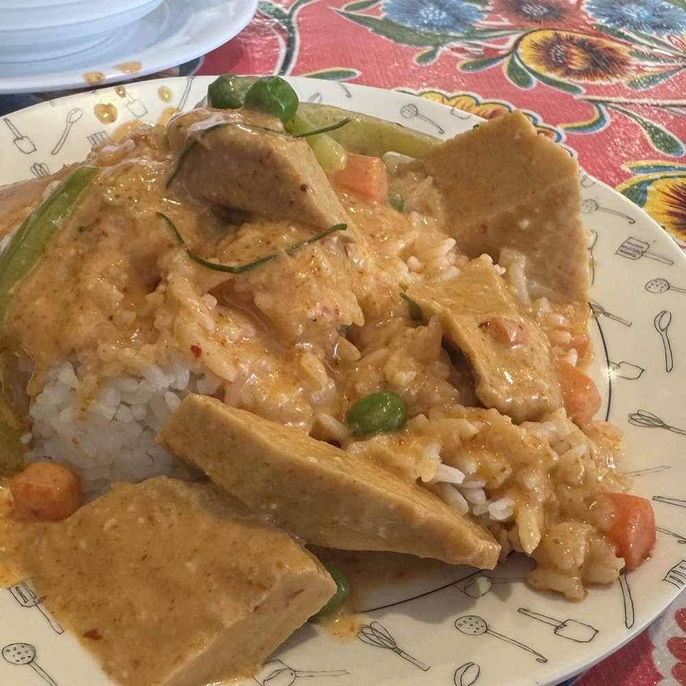 Green Basil Thai - Panang Curry with soy chicken (vegan) - Thai Near Me - Calabasas, California Green Basil Thai - Panang Curry with soy chicken (vegan) - Thai Near Me - Calabasas, California