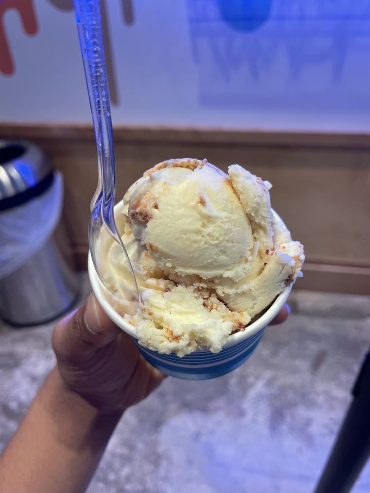 CLOUD 10 CREAMERY Updated August 2024 9910 Gaston Rd, Katy, Texas