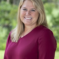 Allstate Insurance : Stephanie Ando