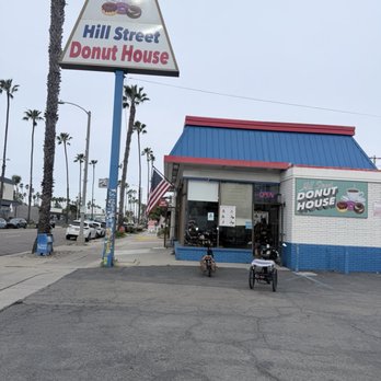 Hill Street Donut House - I'm-missable from the street, one of the few eatery signs that could be seen from a distance. - Donuts Near Me - Oceanside, California