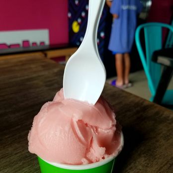 Mr Kream - Dairy free watermelon gelato... I'm digging this place... - Ice Cream & Frozen Yogurt Near Me - Miami, Florida Mr Kream - Dairy free watermelon gelato... I'm digging this place... - Ice Cream & Frozen Yogurt Near Me - Miami, Florida