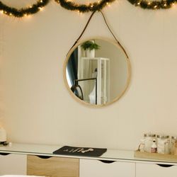 Bare Beauty Esthetics - Treatment room. wax, peels, dermaplaning, brow & lash tint, Brazilian wax, acne treatment