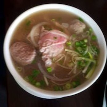 Green Leaf Bistro - Vietnamese Near Me - Victoria, British Columbia
