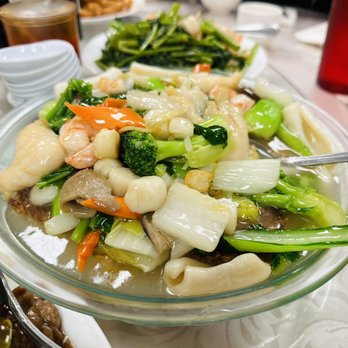 Salt Lake Chinese Restaurant - Seafood cake noodle - Chinese Near Me - Honolulu, Hawaii Salt Lake Chinese Restaurant - Seafood cake noodle - Chinese Near Me - Honolulu, Hawaii