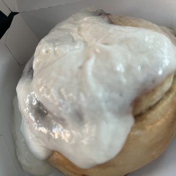 Cinnaholic - Plain cinnamon bun - Bakeries Near Me - Boca Raton, Florida
