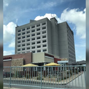 DoubleTree by Hilton Hotel Springfield - Hotels Near Me - Springfield, Missouri