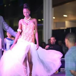 Nikki Blaine Couture - Check out her runway action!