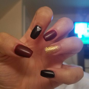Nails & Spa - Nail Salons Near Me - Braintree, Massachusetts