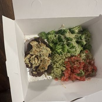 Fresh Chef Kitchen - . - New American Near Me - Cornelius, North Carolina