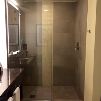 Hyatt At Olive 8 - Walk-in shower - Hotels Near Me - Seattle, Washington Hyatt At Olive 8 - Walk-in shower - Hotels Near Me - Seattle, Washington
